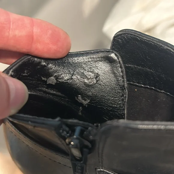 Cute Gianni Bini black boots with gold detailing size 7.5 - Picture 9 of 10